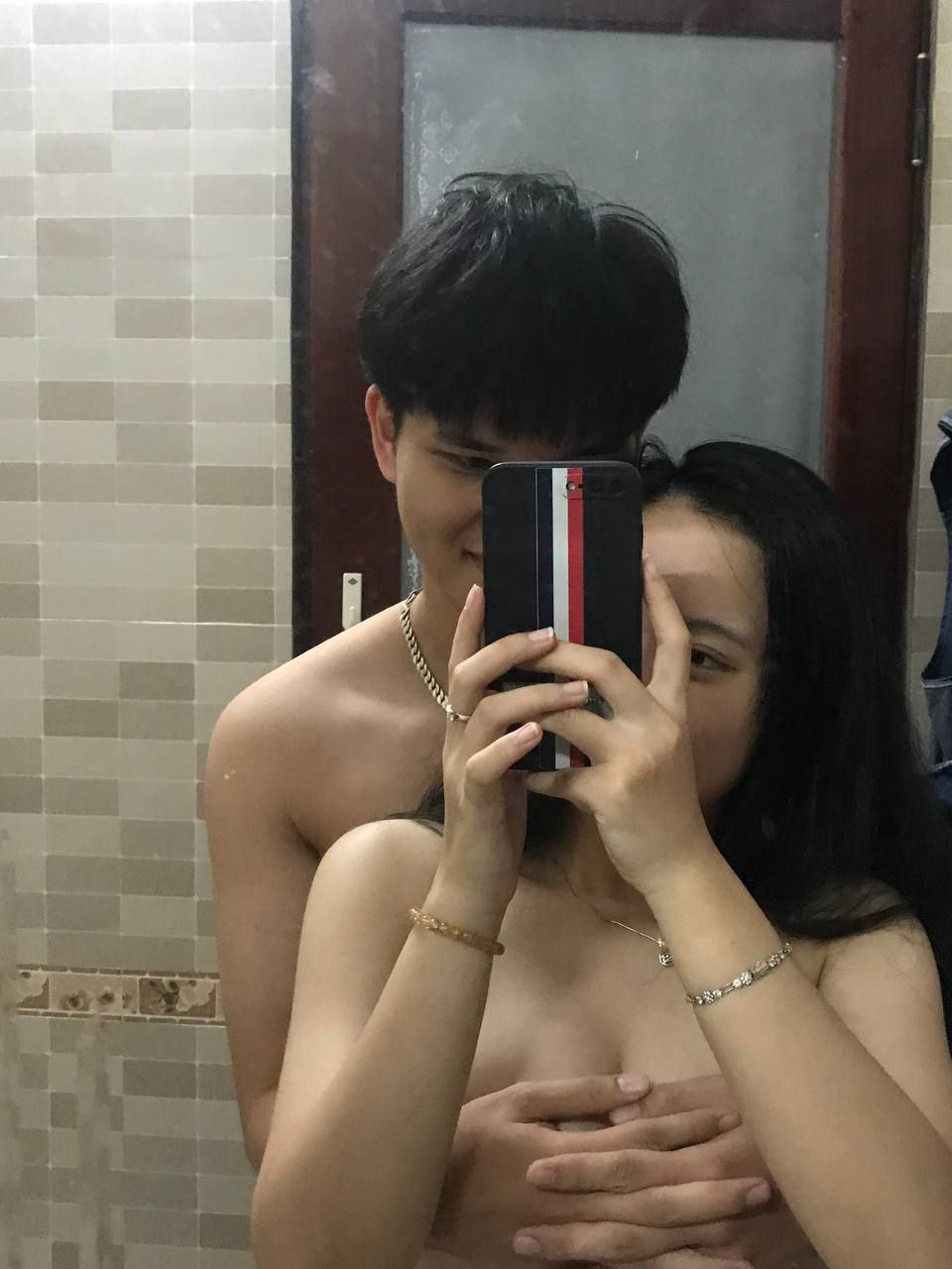 đưa em kế lên núi đồi hoang vắng dallas làm tình tạo cảm giác mới