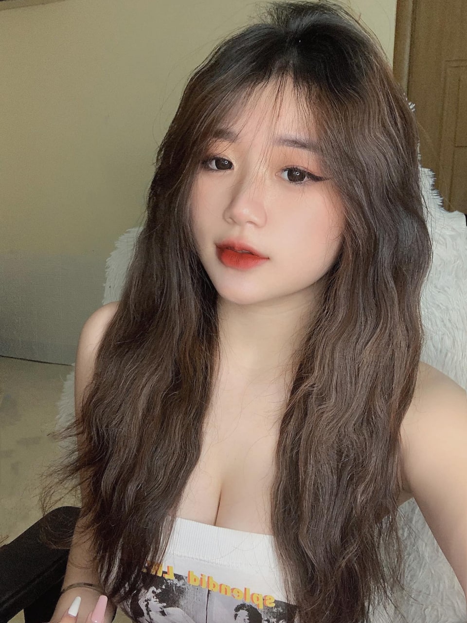 Sex vn hot girl thủ dâm bằng sextoy size châu Âu