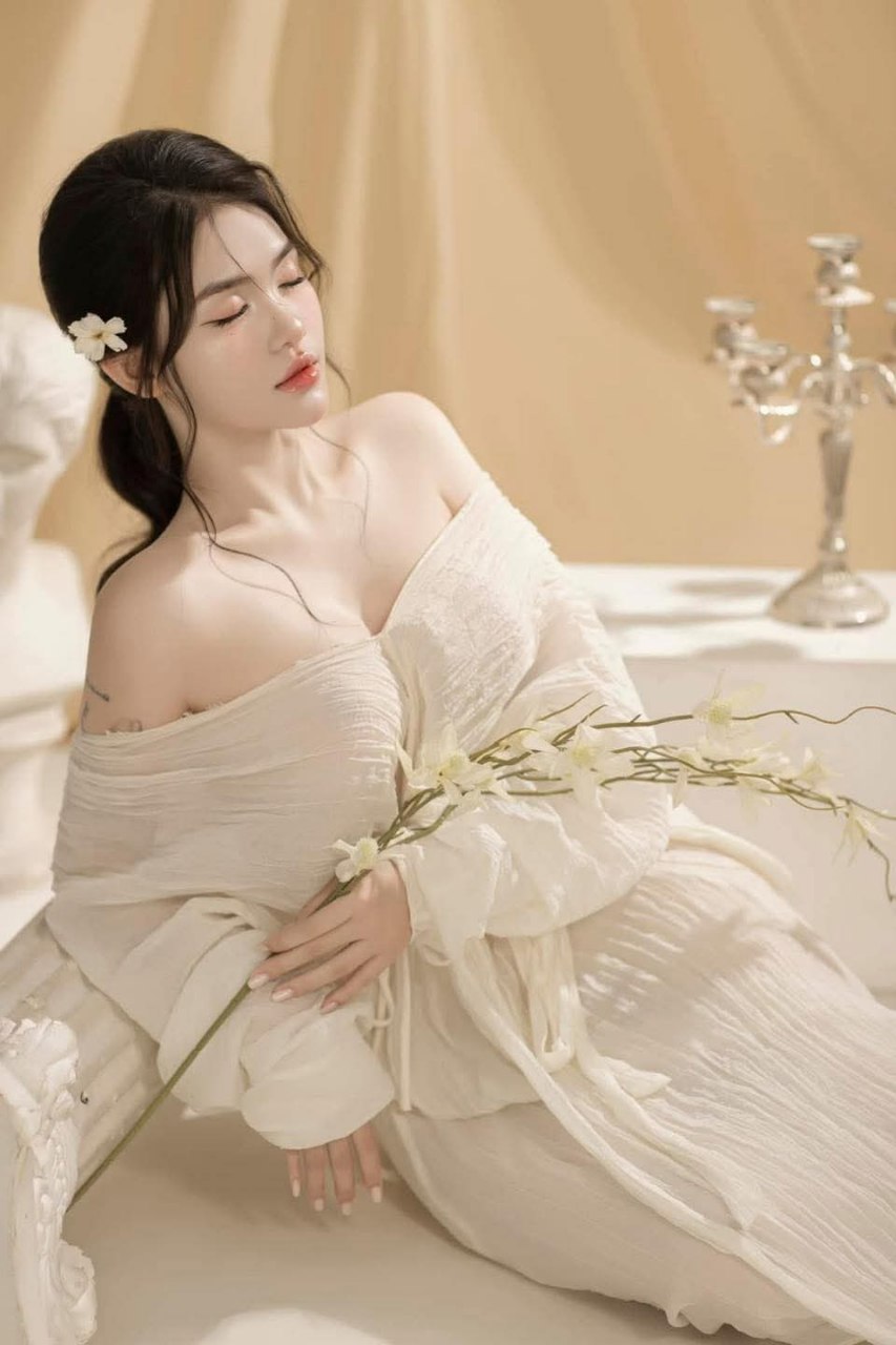 VEMA-185,VEMA-185 ノーパンtham dựがバレてđộng vật xã hội tình dụcと化したông chủ xinh đẹpとống tinh trùngきるまでnetworkみ合うbánh kem dàyしquan hệ tình dục Kimijimaみお